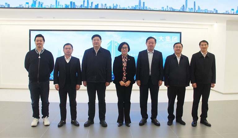中共江西省委副书记、赣州市委书记吴忠琼一行莅临九游会老哥俱乐部集团考察指导
